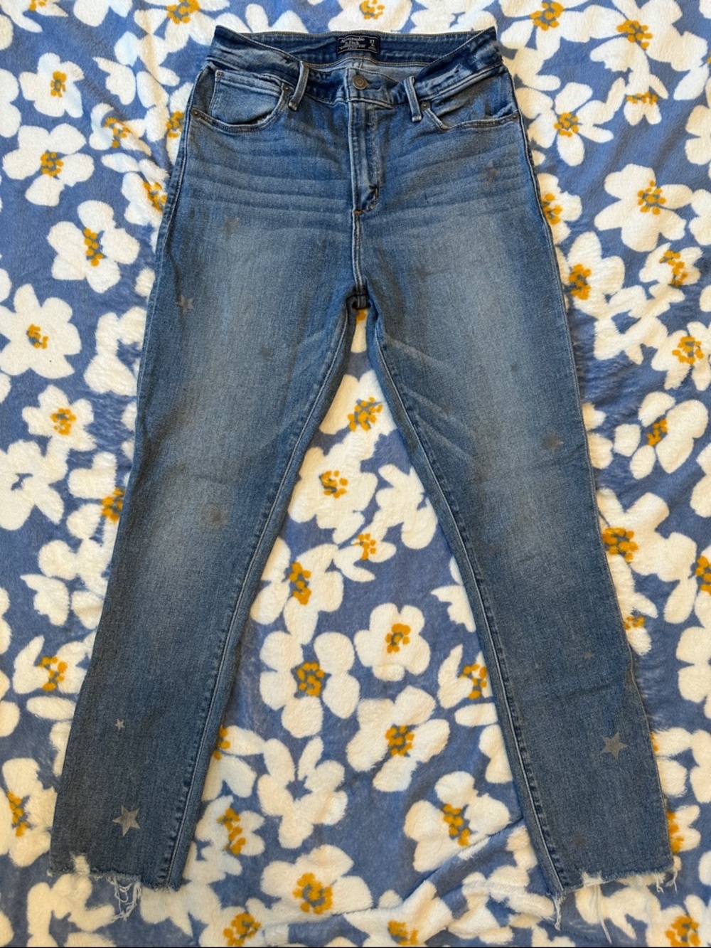Abercrombie & Fitch Star-Detail Ankle Skinny Jeans